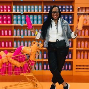 Meet your Posher, Virtuous diva